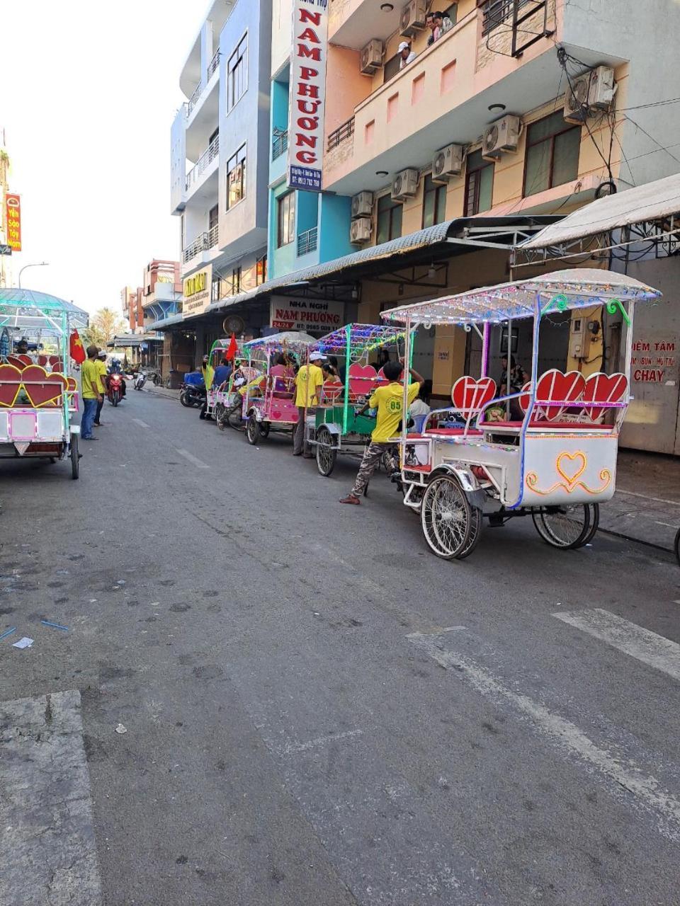 Nha Nghi Nam Phuong Acomodação com café da manhã Hà Tiên Exterior foto